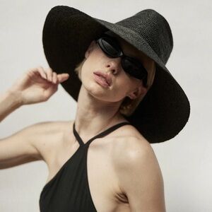 NWT Janessa Leone Tinsley Hat - Black/Large
